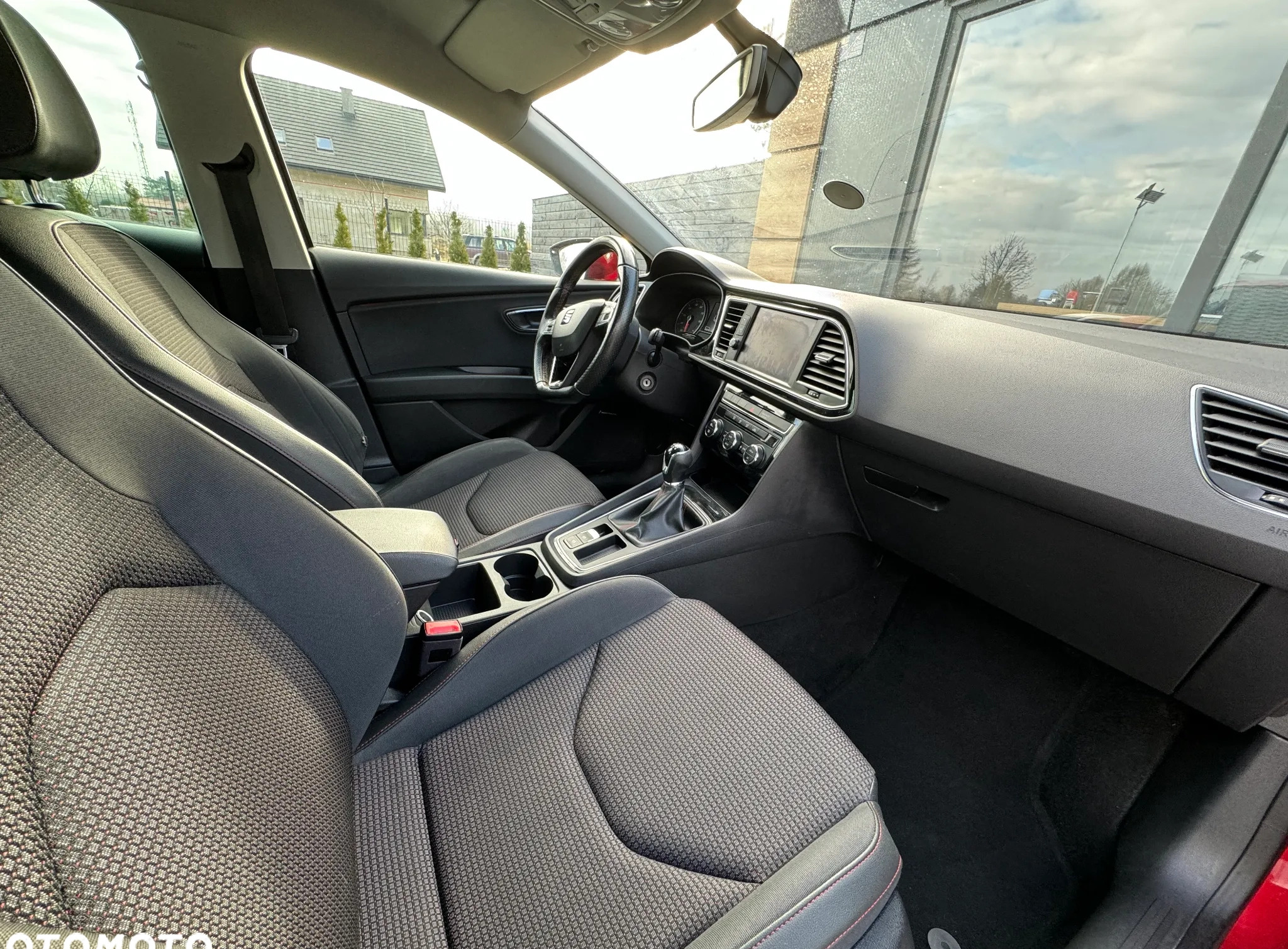 Seat Leon cena 54900 przebieg: 150600, rok produkcji 2018 z Miastko małe 232